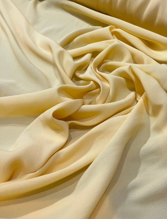 Crepe de viscose Encorpado - Amarelo Polenta - R$ 39,90/metro.