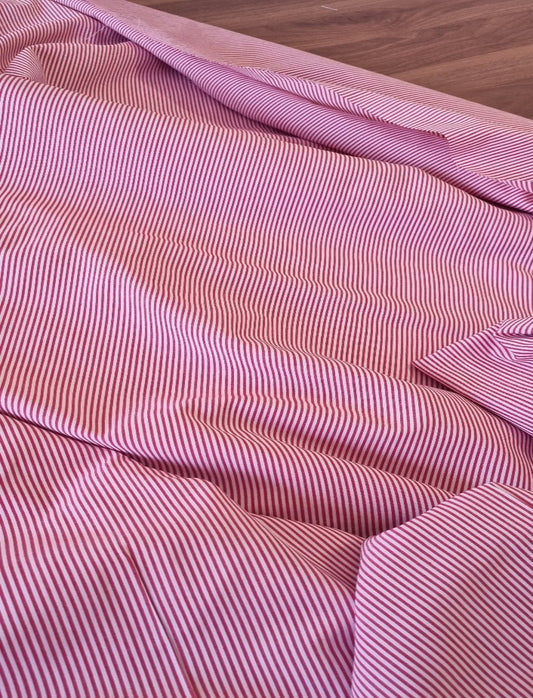 Tricoline Mista Listrada Fio tinto Vermelho - de R$ 39,90 por R$ 29,90/metro