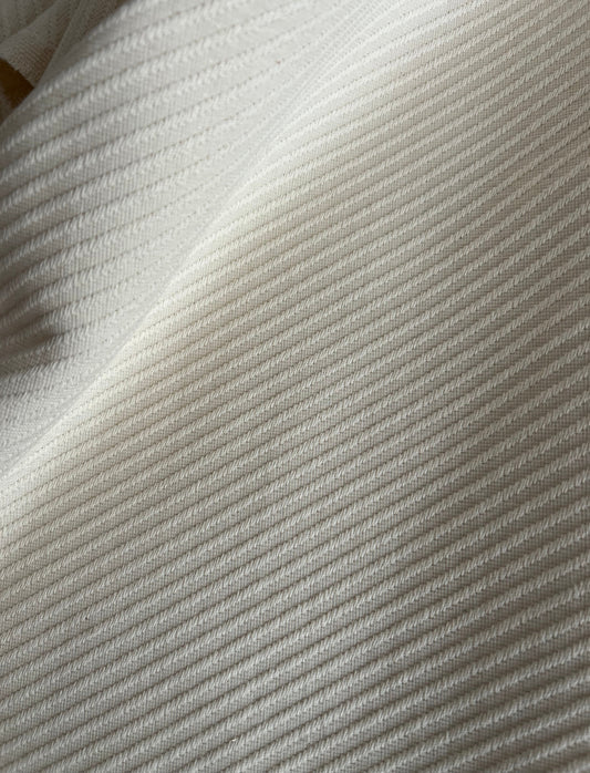 Algodão Maquinetado com efeito de textura diagonal Off - R$ 69,90/metro