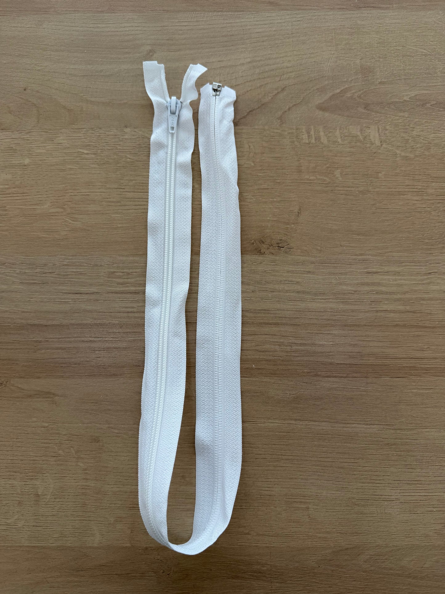 Zíper destacável Nylon Branco 60cm - R$ 9,90