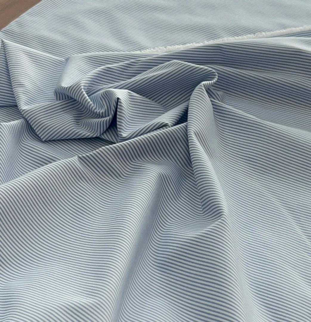 Tricoline Mista Listrada Fio tinto Azul bebê- R$ 39,90/metro