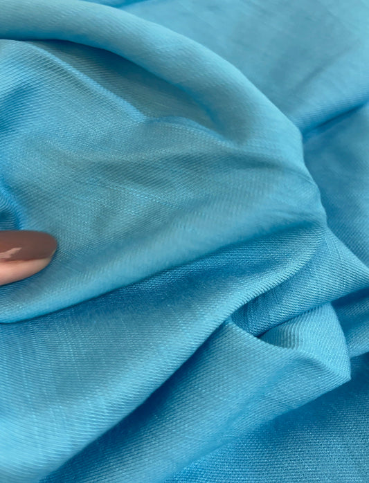 Viscose com Poliamida Azul Piscina - R$ 39,90/metro