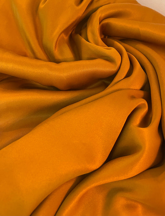 Viscose acetinada Caramelo Escuro - R$ 49,90/metro