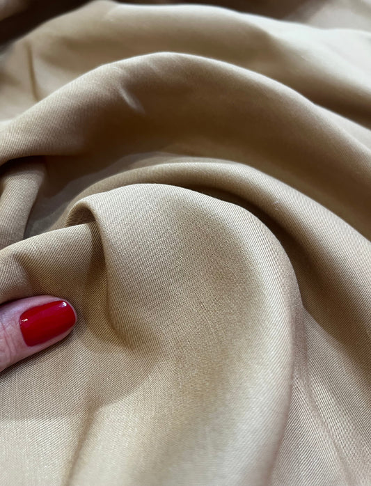 Alfaiataria de Cânhamo com viscose Camel - R$ 89,90/metro