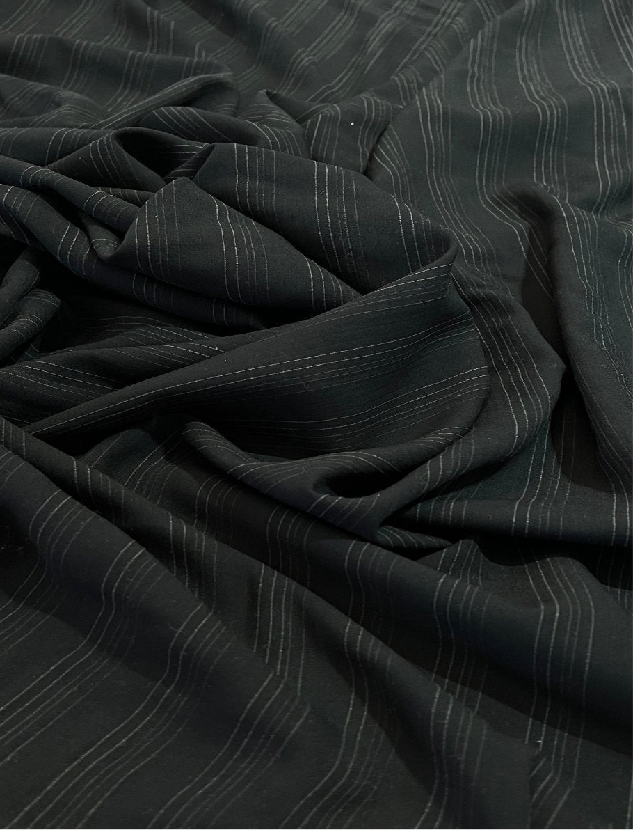 Algodão Maquinetado Preto - R$ 39,90/metro