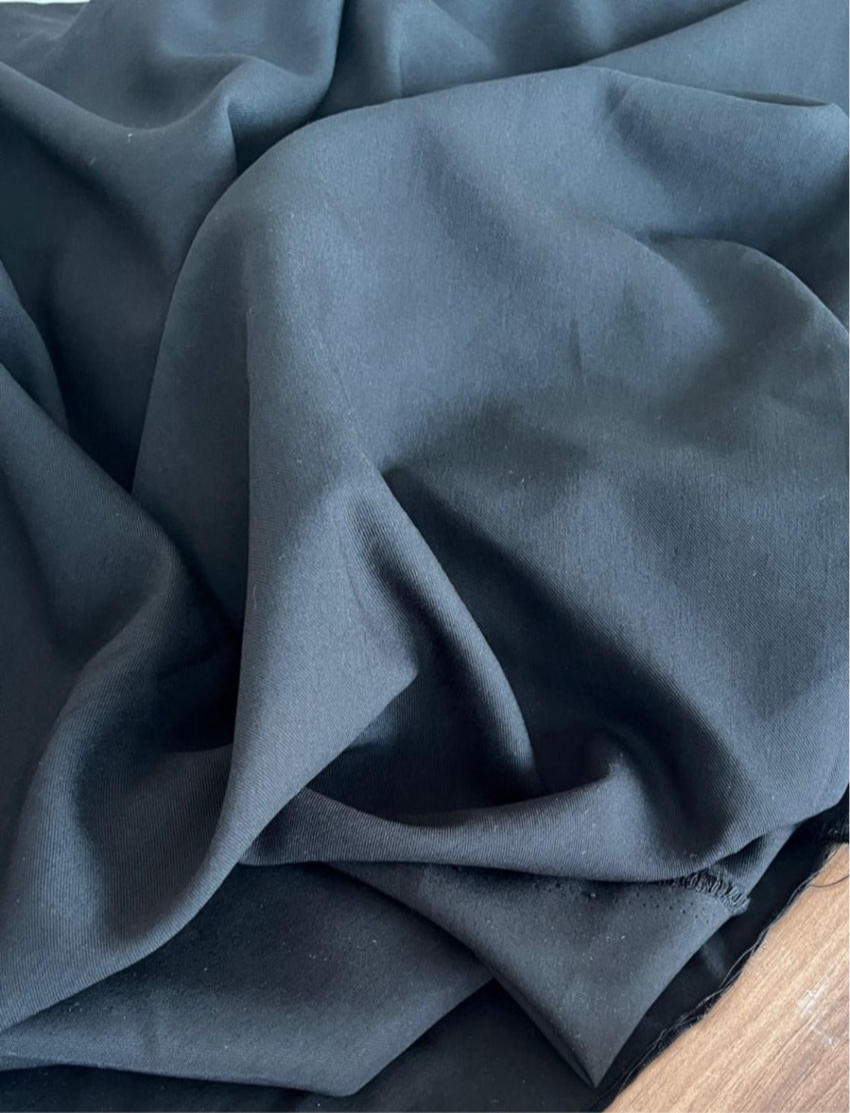 Tencel Preto - R$ 49,90/metro