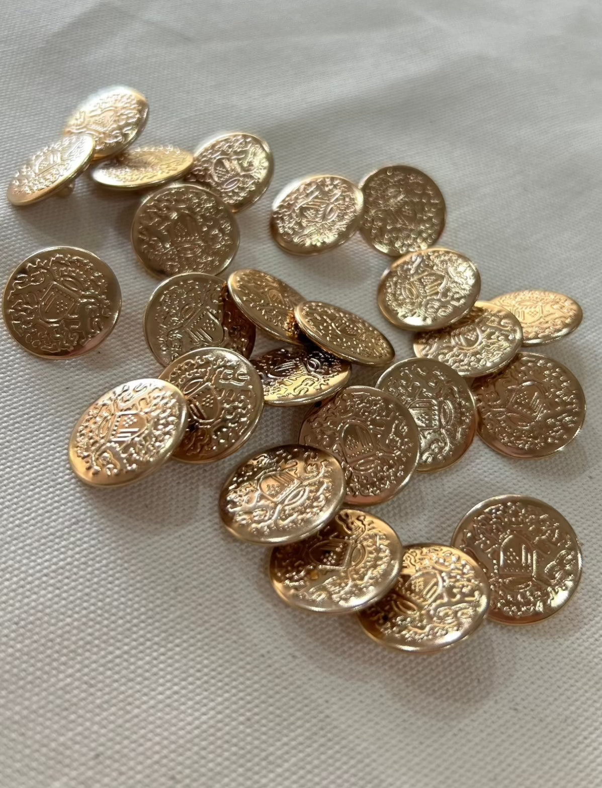 Botão Brasão Latão Dourado Eberle