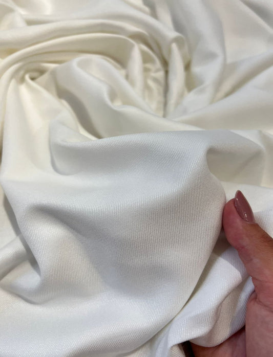 Viscose Cridélia Off White - R$ 39,90/metro