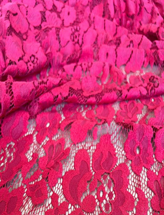 Renda de Poliamida Vermelho - R$ 29,90/metro.