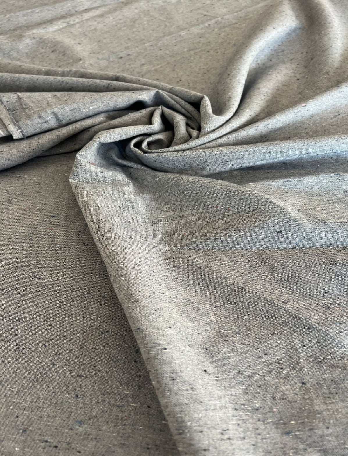 Algodão rústico Denim - R$ 39,90/metro.