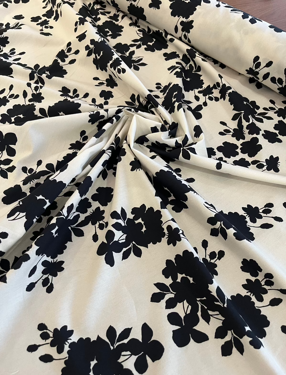 Tricoline Floral - R$ 39,90/metro