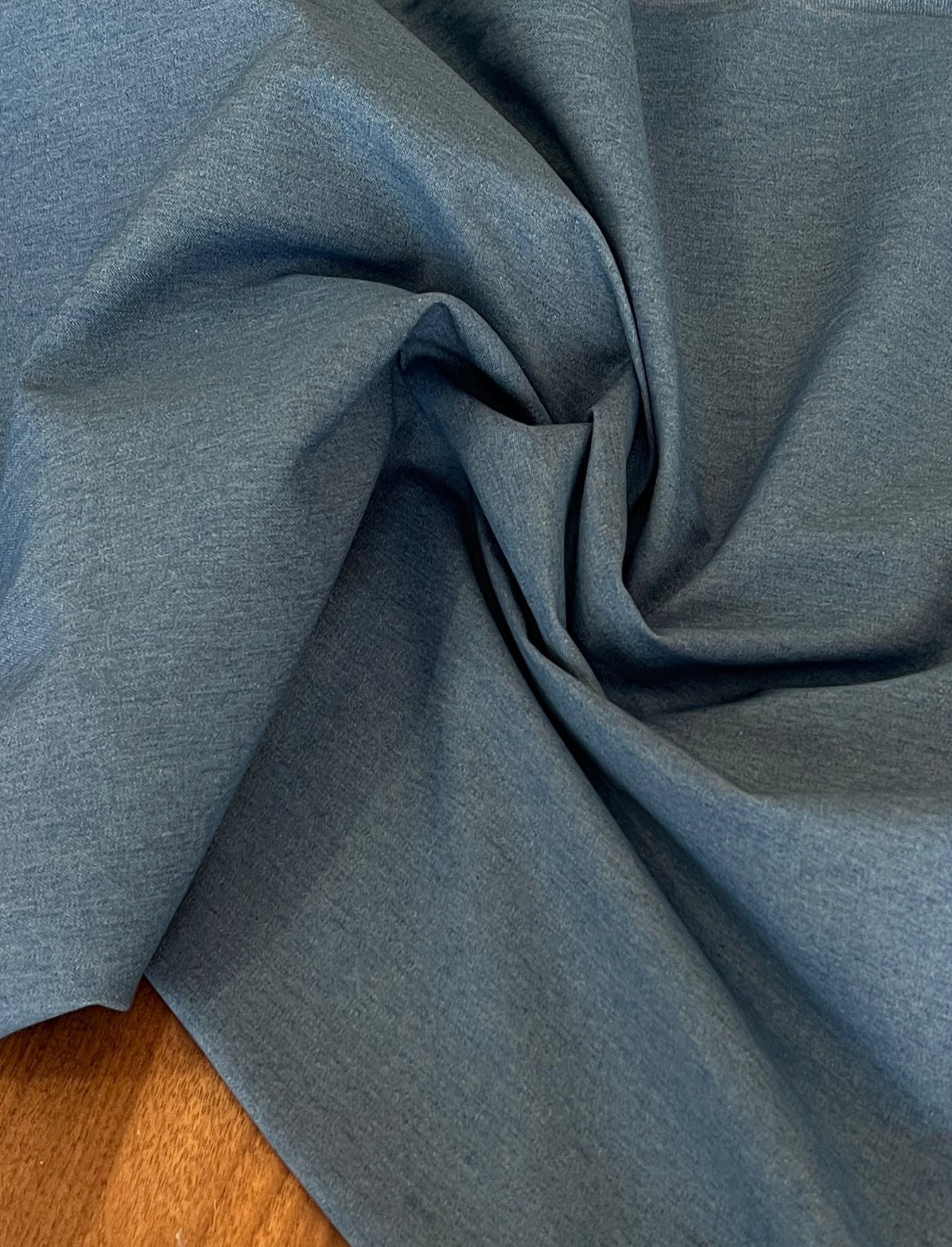 Chambray jeans Claro de algodão- R$ 49,90/metro