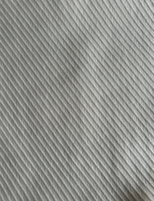 Algodão Maquinetado com efeito de textura diagonal Off - R$ 69,90/metro