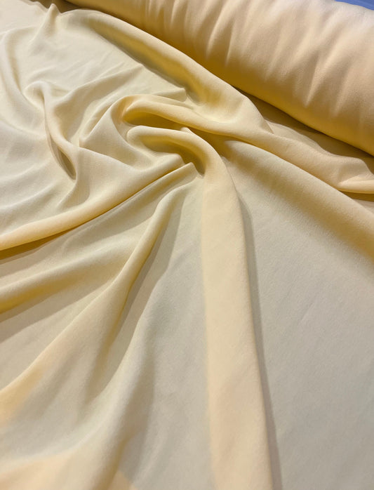 Crepe de viscose Encorpado - Amarelo Polenta - R$ 39,90/metro.