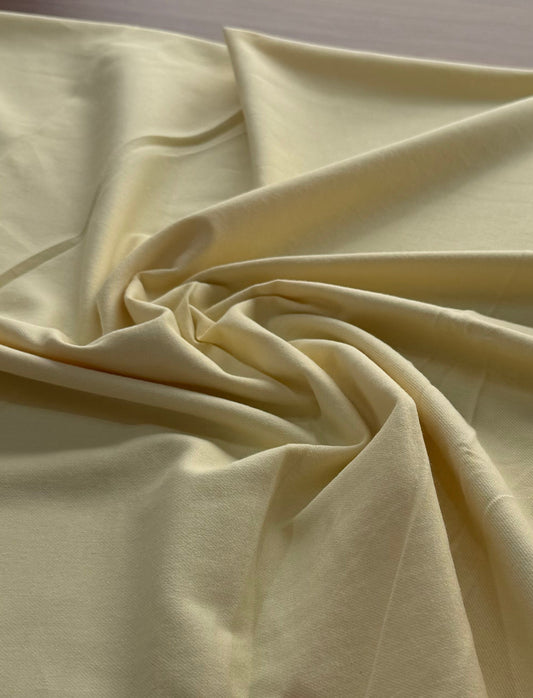 Flanela leve Amarelo Manteiga - R$ 59,90/metro