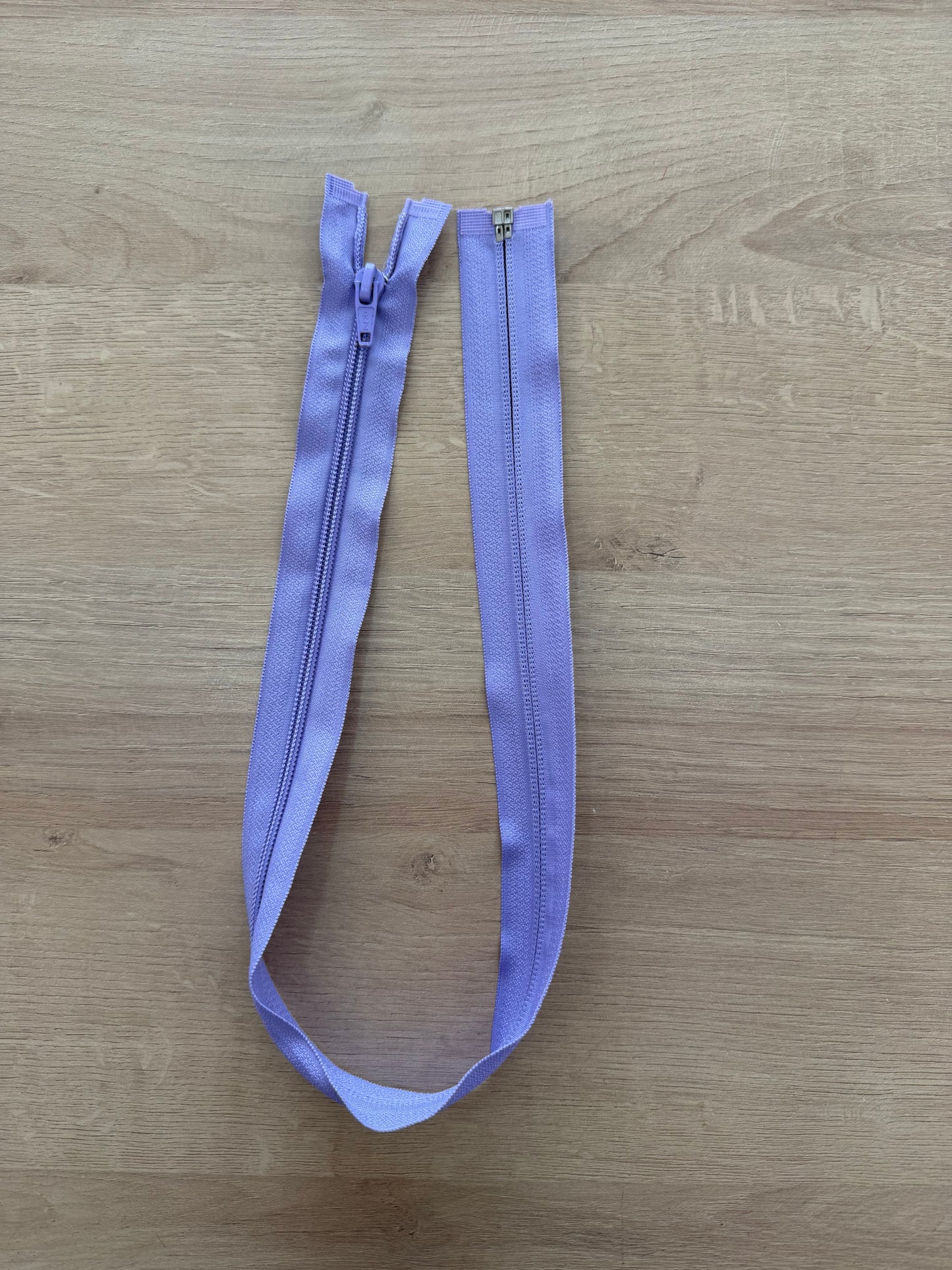 Zíper destacável Nylon Lilás 60cm - R$ 9,90
