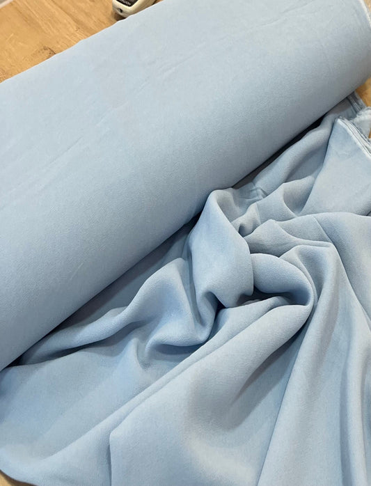 Crepe de viscose Azul Céu  - de R$ 39,90 por R$ 19,90/metro