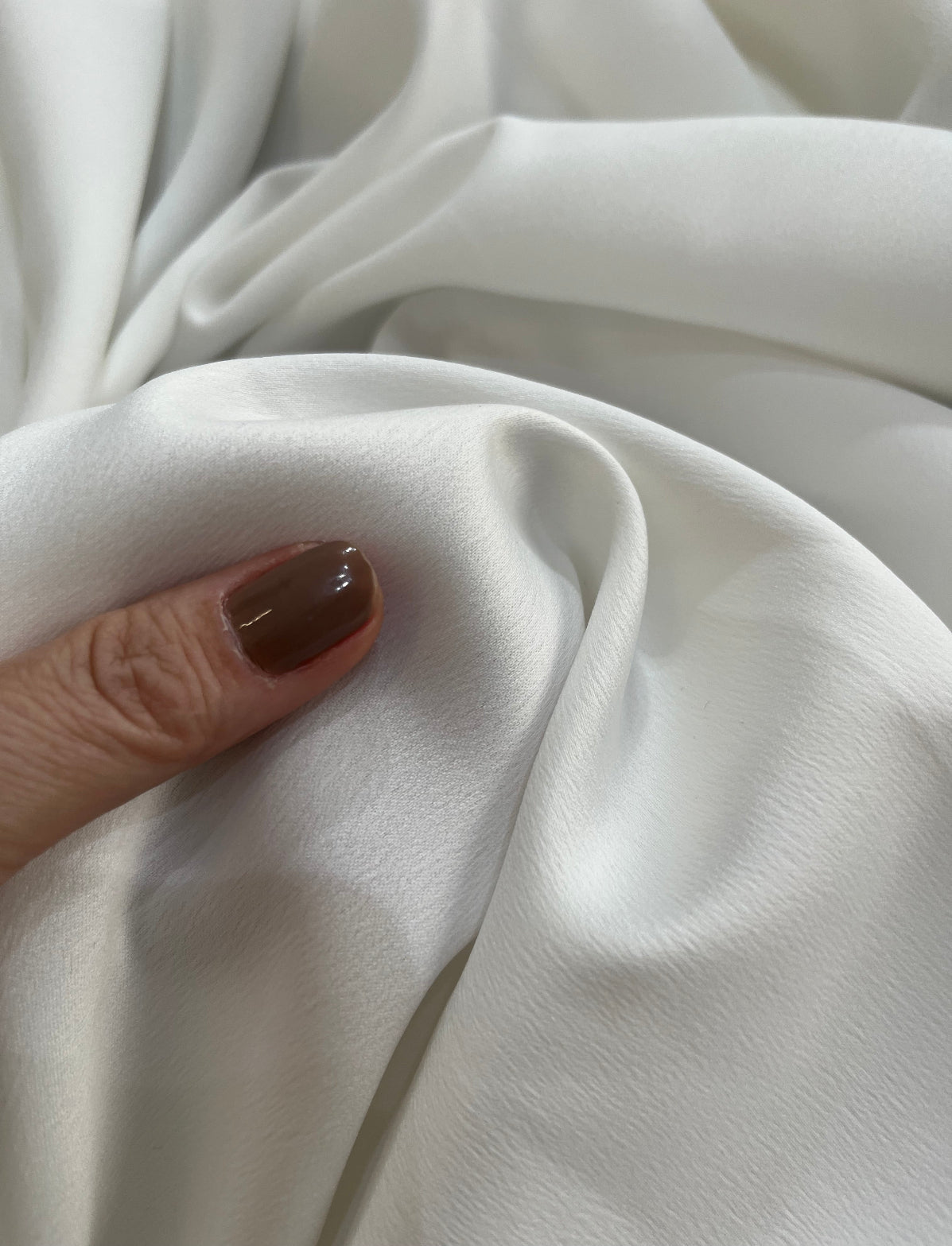 Crepe alfaiataria ( similar ao Patou) de poliéster Off  - de R$ 49,90 por R$ 29,90/metro