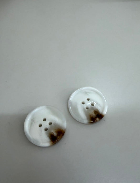 Botão Resina 4 furos- R$ 2,50 unidade