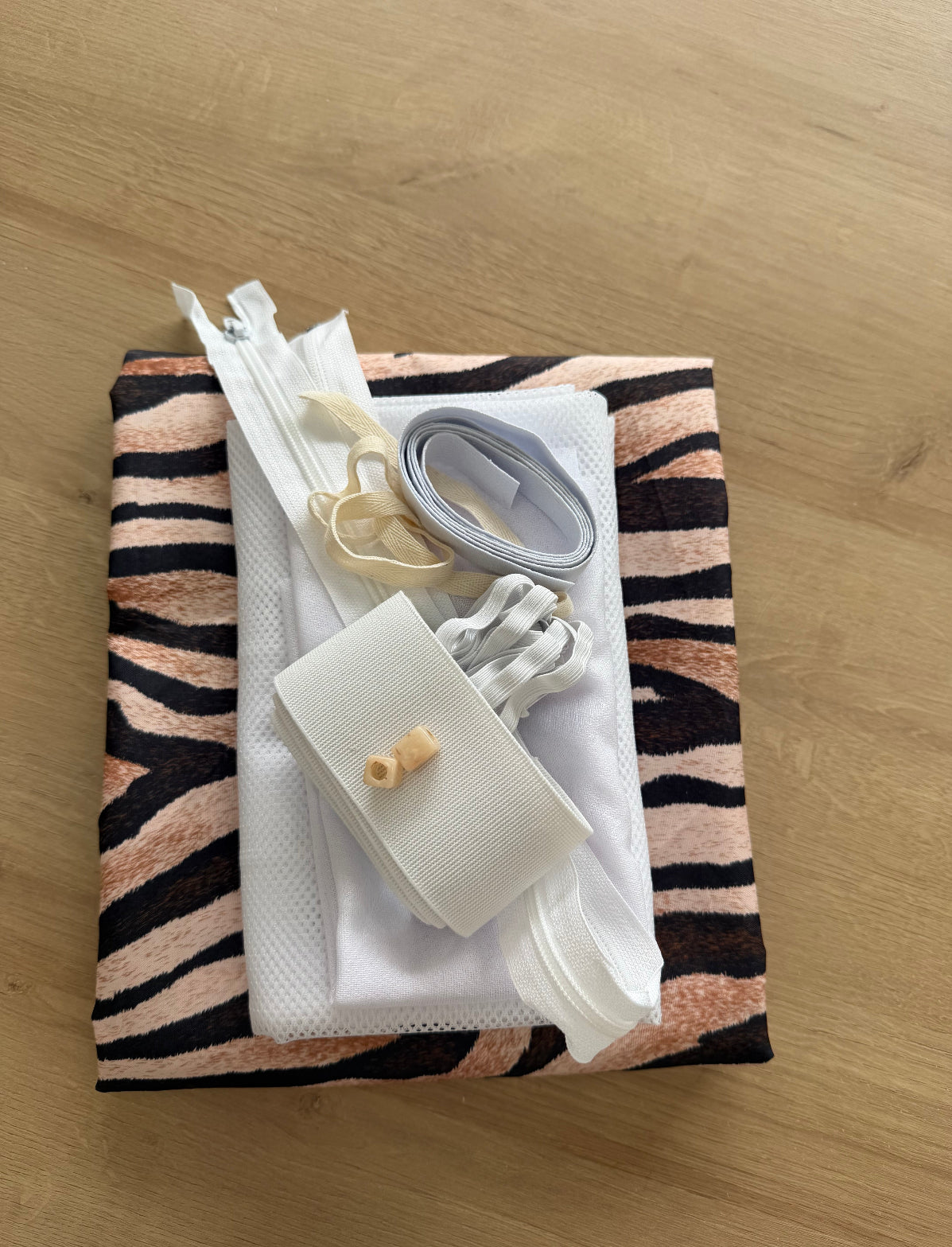 Kit Jaqueta Corta vento + shorts  Animal Print 3 - R$ 149,90