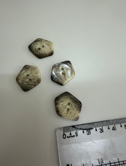 Botão Resina 2 furos- R$ 2,00 unidade
