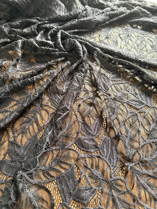 Renda de poliamida Preto - R$ 49,90/metro