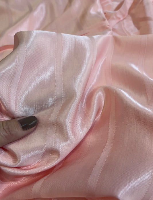 Viscolinho Maquinetado com acabamento acetinado  Rosa - R$ 59,90/metto