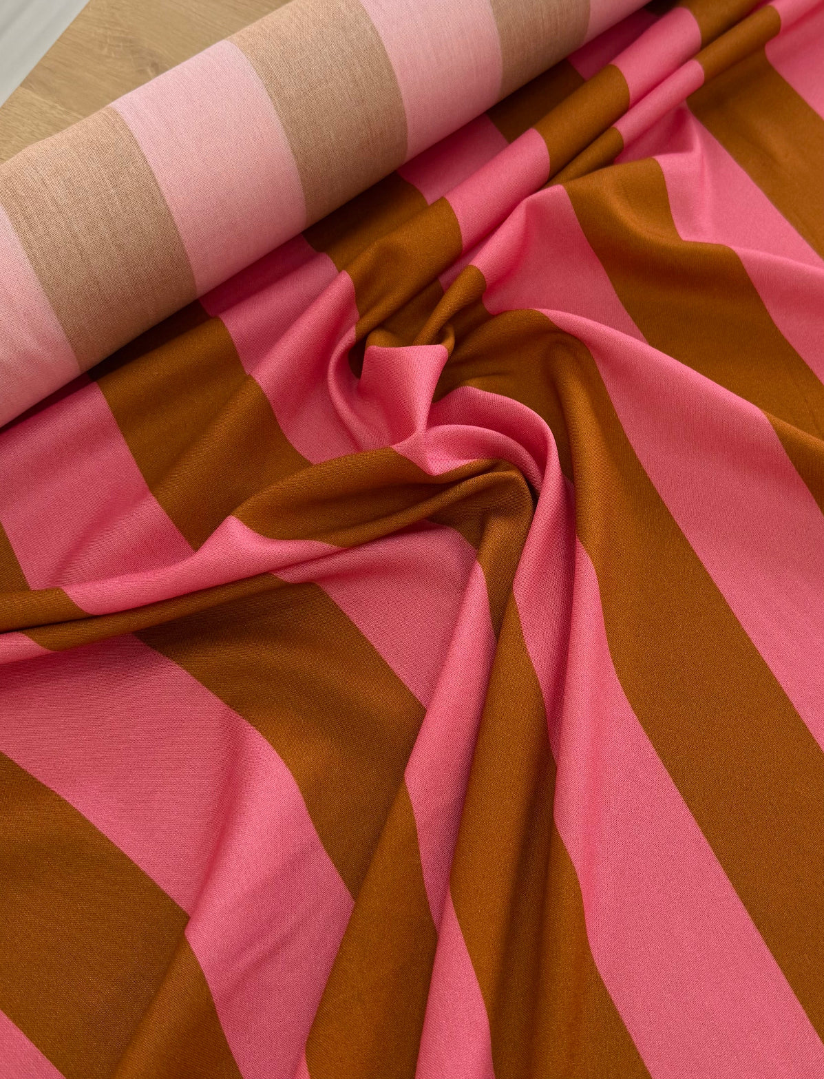 Viscose Estampada Listras Rosa/terracota exclusiva