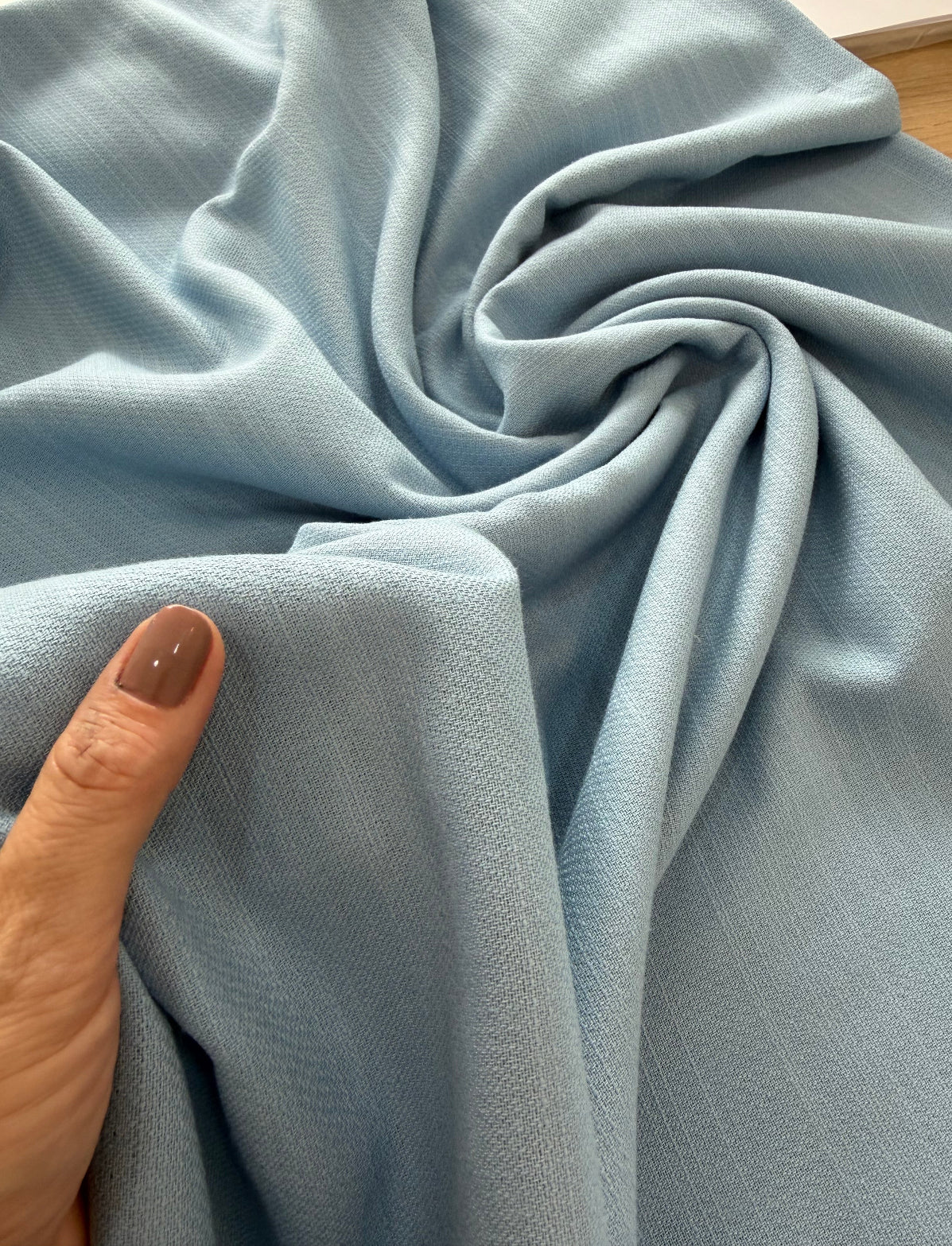 Algodão maquinetado com Linho e viscose Azul bebê