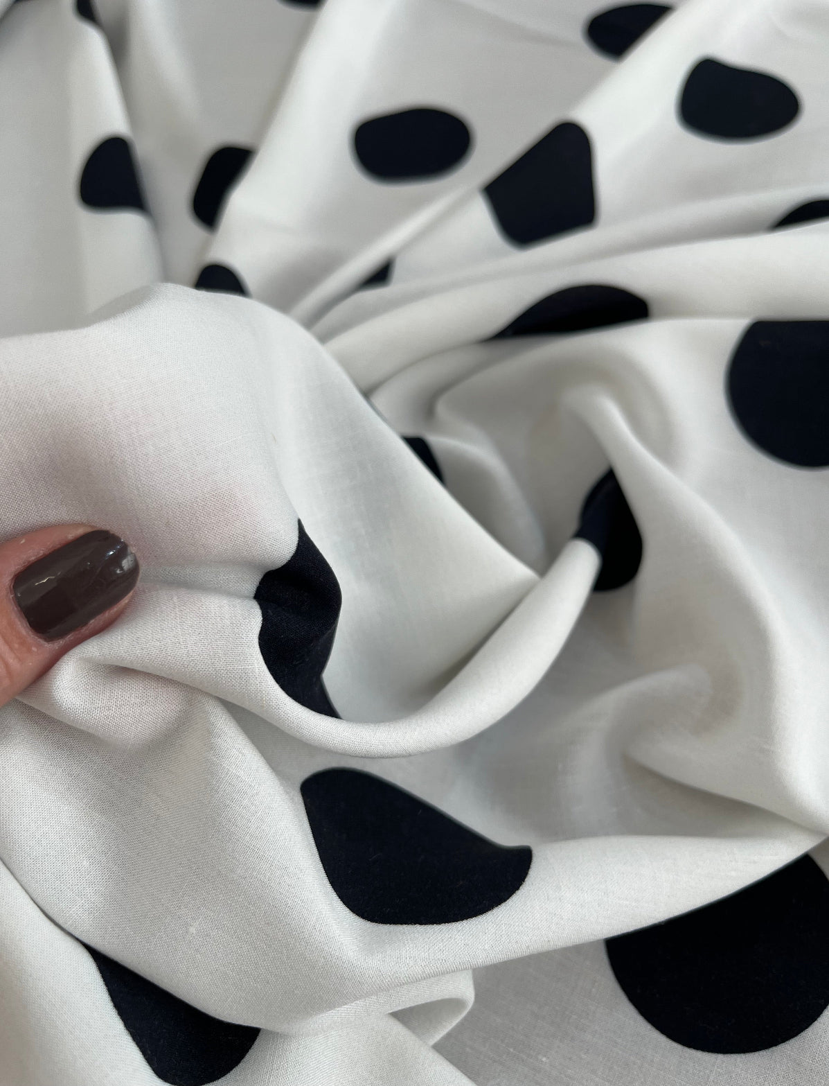 Viscose Estampada Poá - R$ 39,90 metro