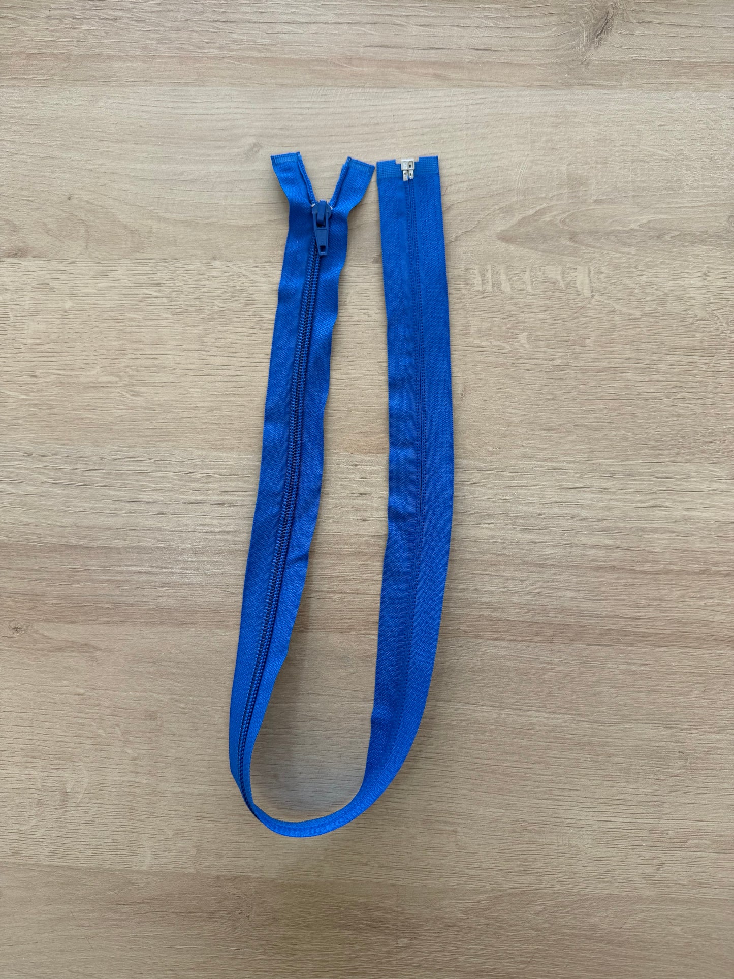 Zíper destacável Nylon Azul bic 60cm - R$ 9,90