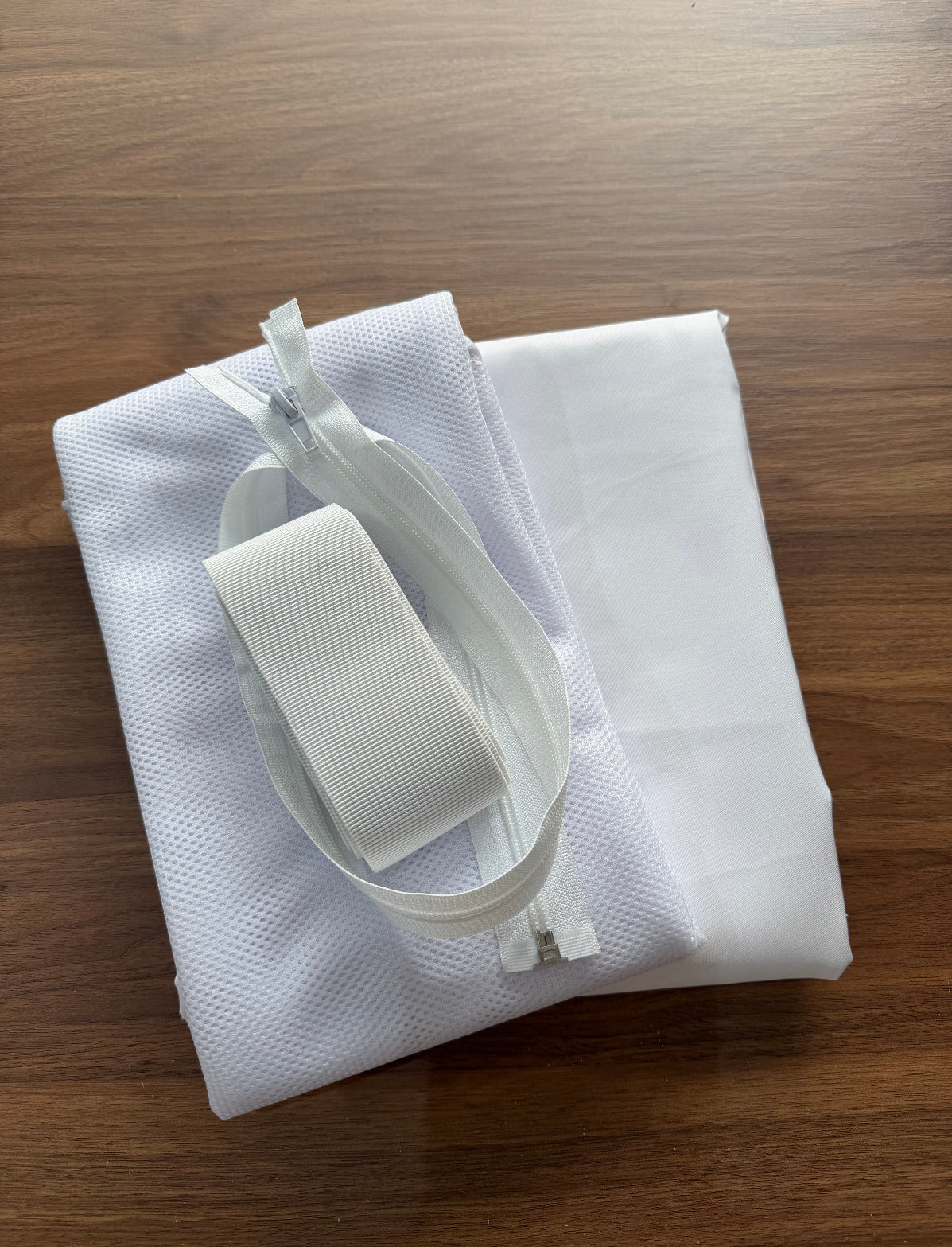 Kit Jaqueta Corta Vento Branco - R$ 99,00