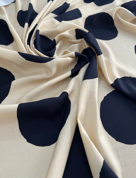 Viscose encorpada Poá - R$ 39,90/metro