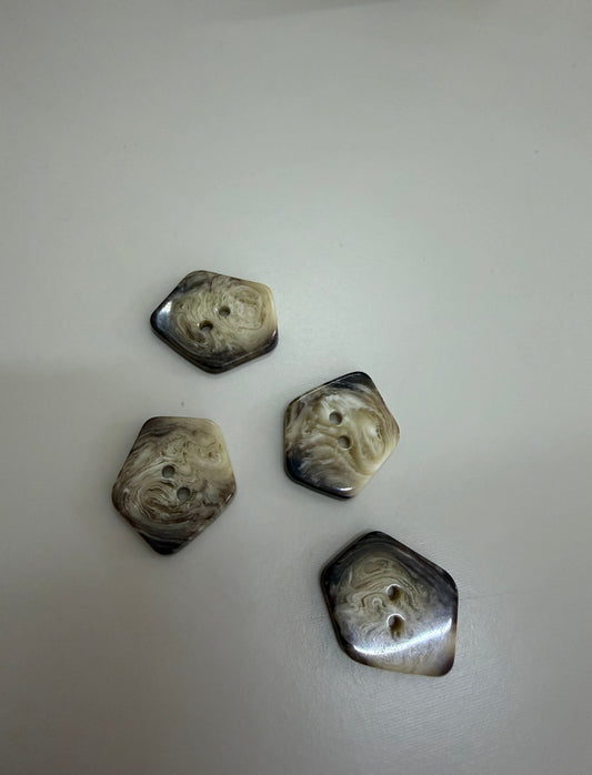Botão Resina 2 furos- R$ 2,00 unidade