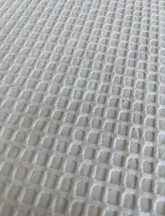 Algodão textura quadriculada Off - R$ 69,90 metro