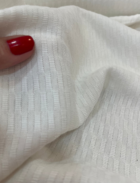 Algodão Maquinetado - R$ 39,90/metro