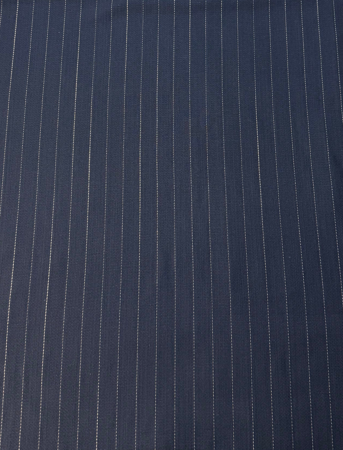 Algodão maquinetado com Linho e viscose Azul Marinho Risca de Giz