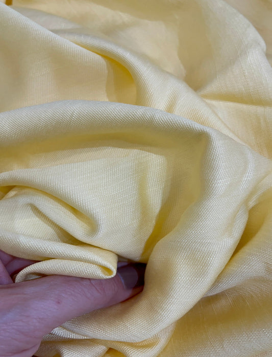 Viscose com Poliamida Amarelo Manteiga - R$ 39,90/metro