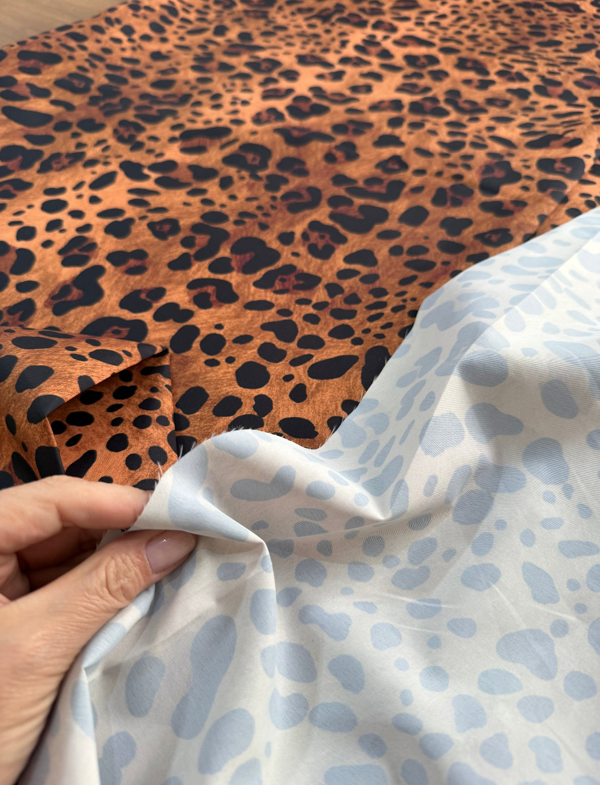 Kit Jaqueta Corta Vento Animal Print  - R$ 109,00