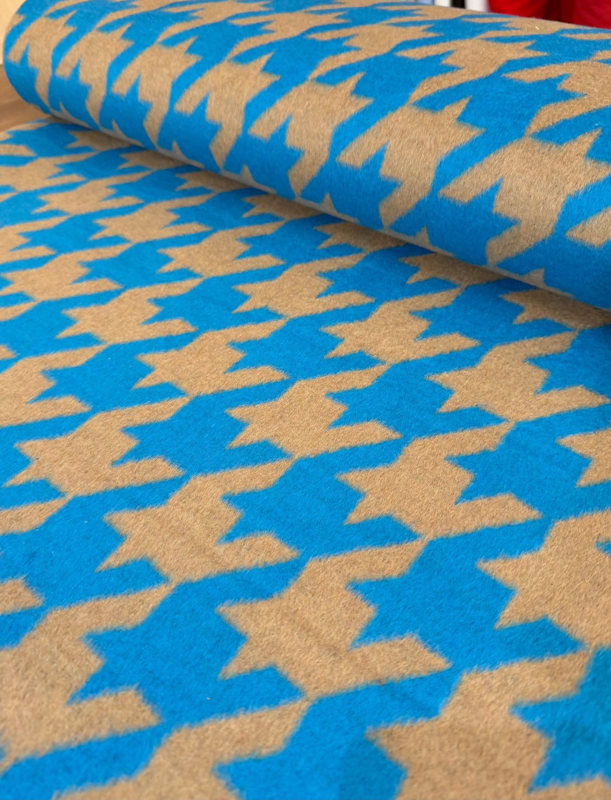 Lã Jacquard Pied de Coq.