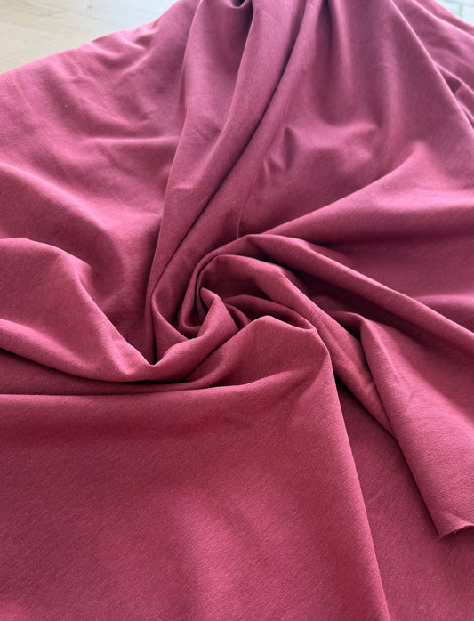 Moletinho de viscose Marsala - R$ 59,90/metro