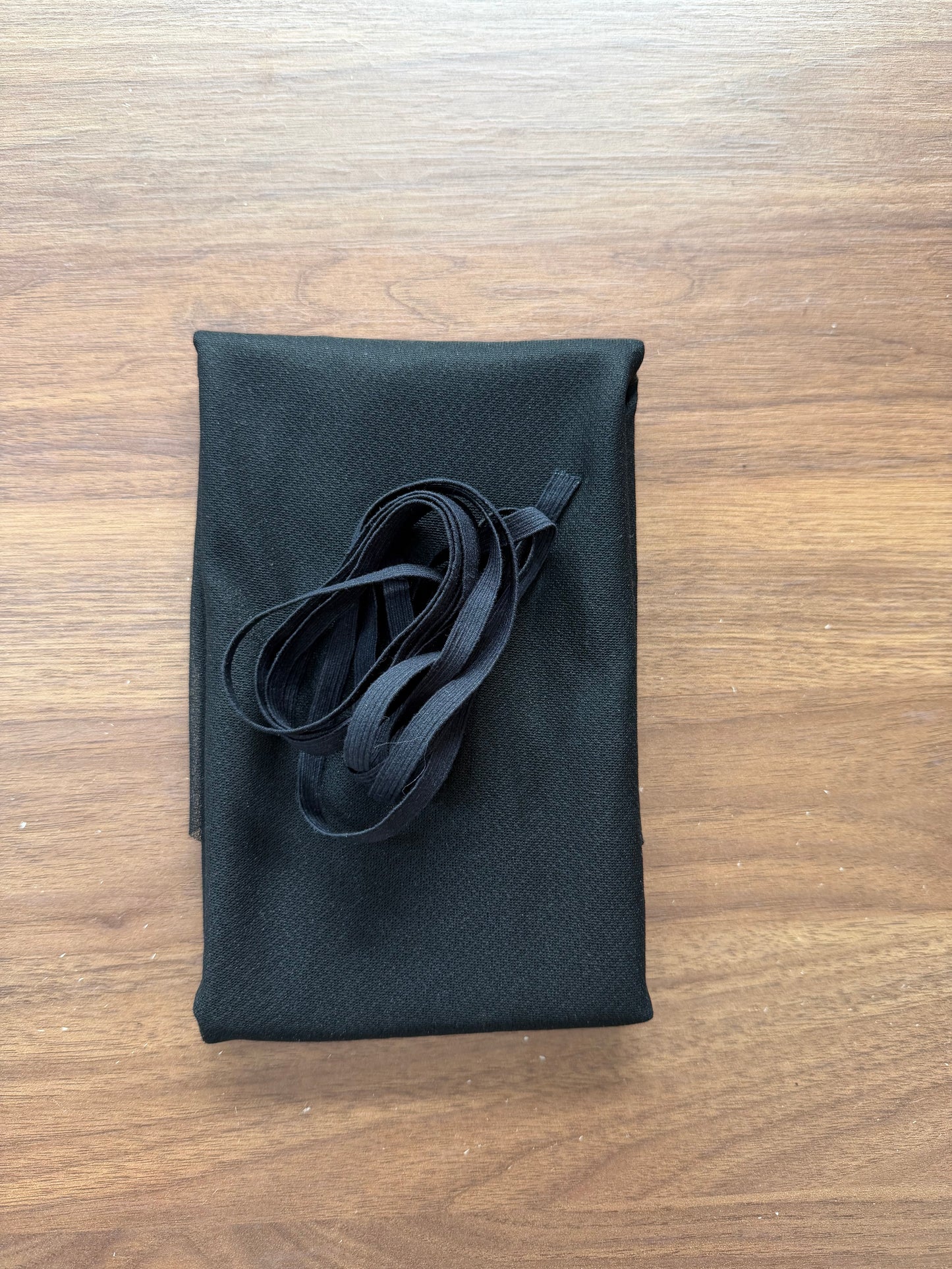 Kit Jaqueta Corta vento + shorts Preto   - R$ 119,00