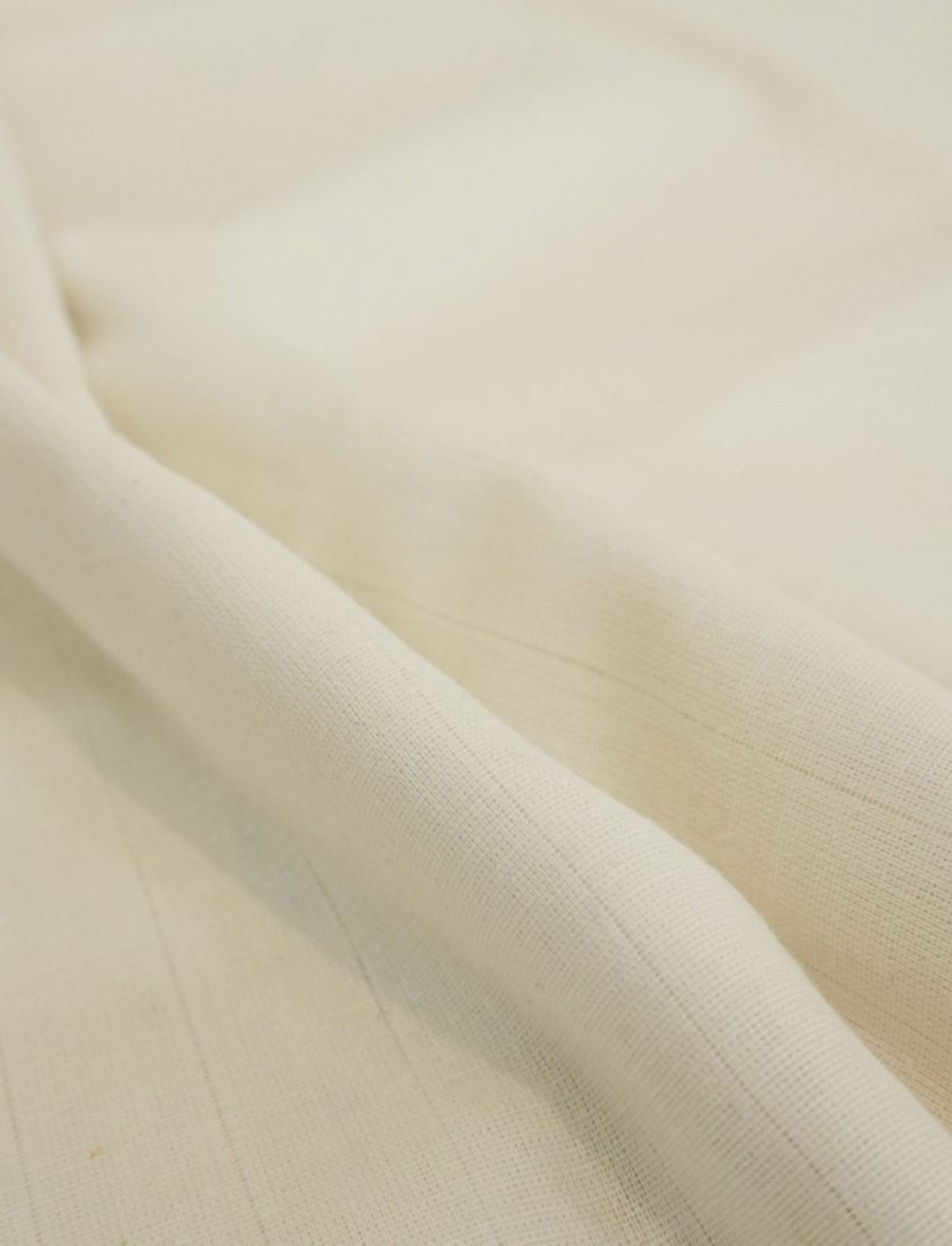 Cambraia de algodão Maquinetada Off  - R$ 39,90