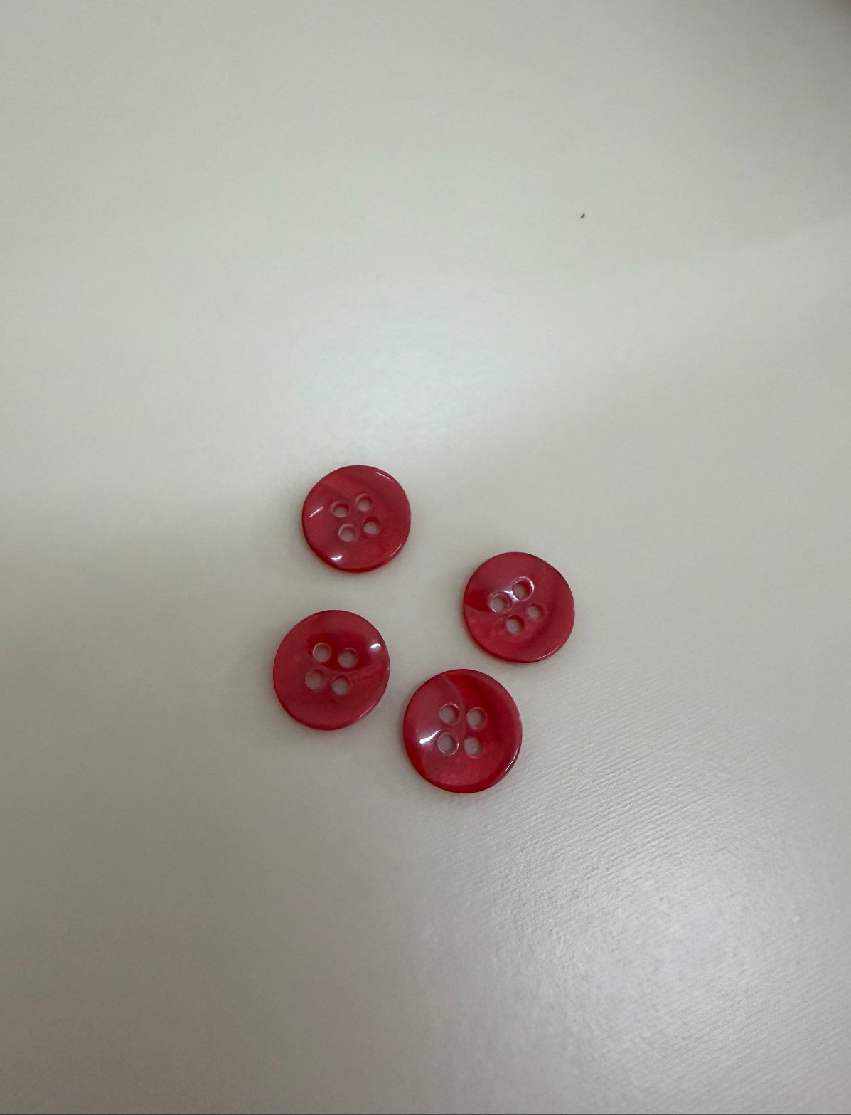 Botão 4 furos Vermelho - R$ 0,25 unidade
