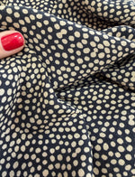 Crepe de viscose Estampado Preto poá