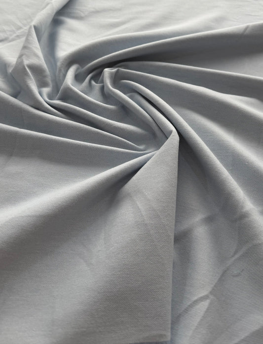 Flanela leve Azul Céu - R$ 59,90/metro