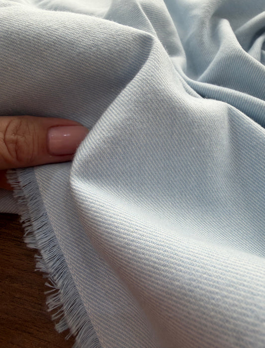 Flanela leve Azul Céu - R$ 59,90/metro