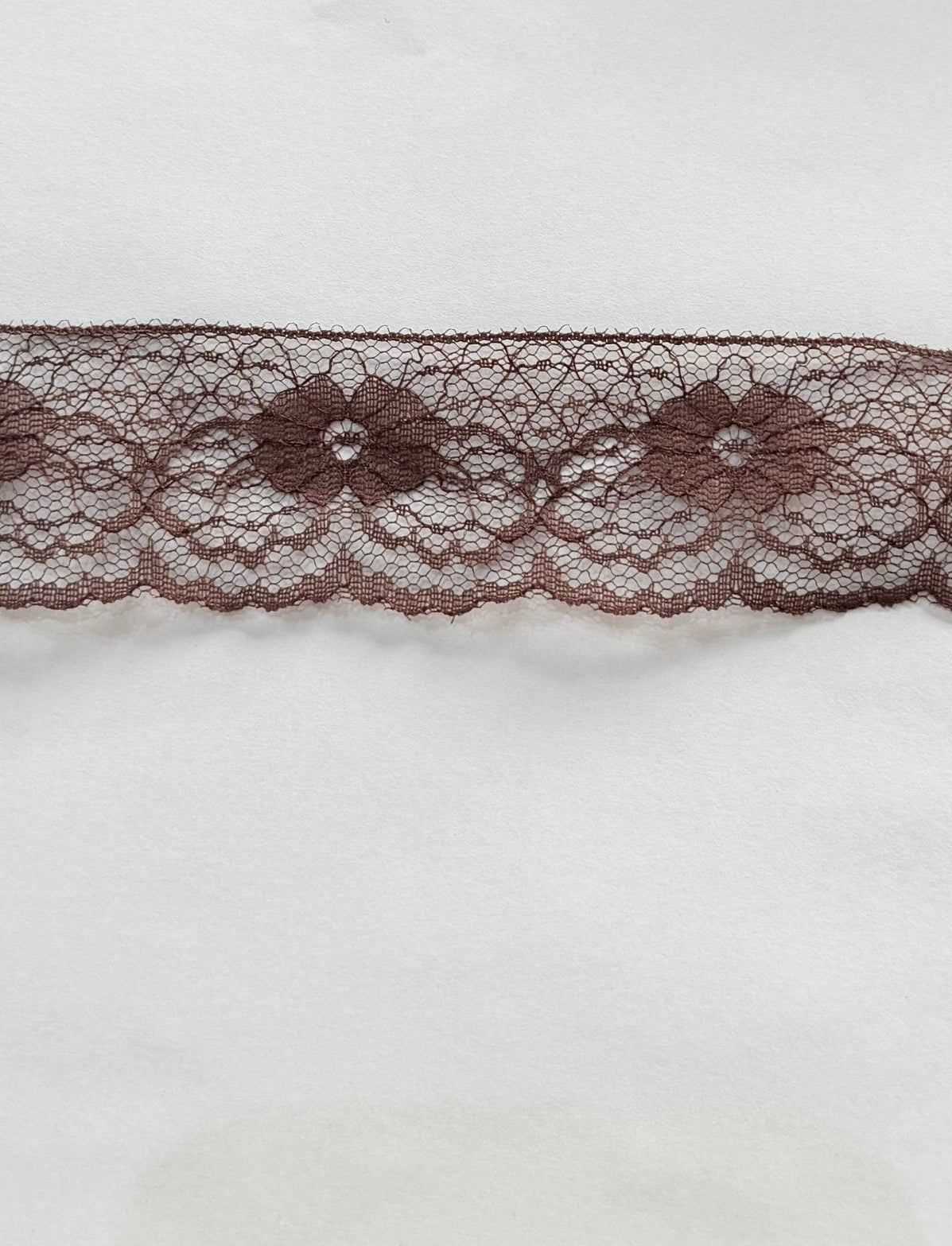 Renda marrom - R$ 5,00/metro