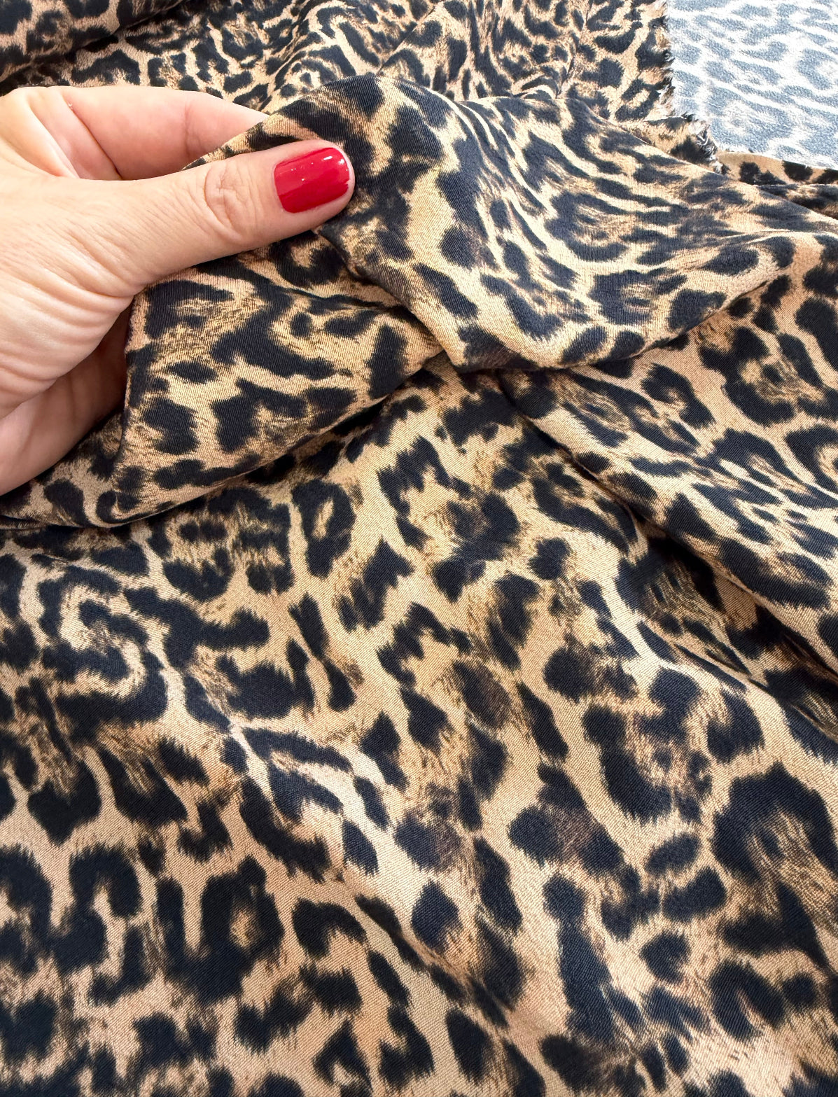 Crepe de viscose Estampado animal print escuro