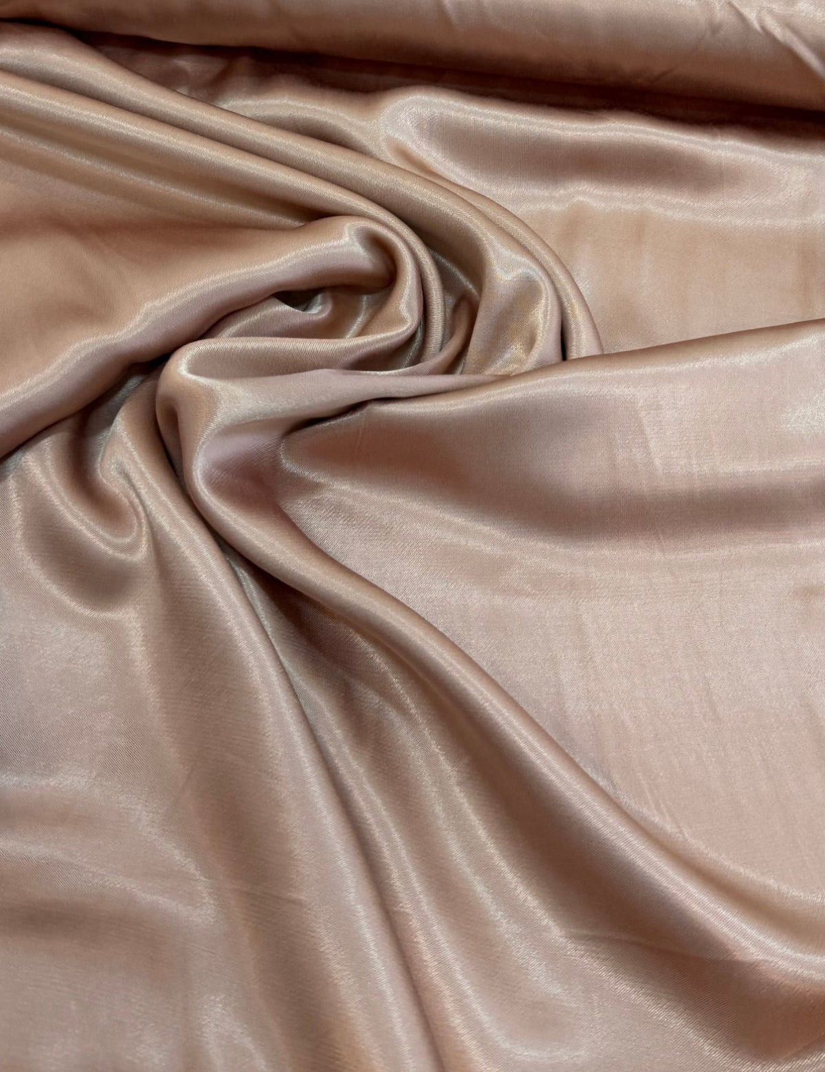 Viscose acetinada encorpada Champanhe Rosê
